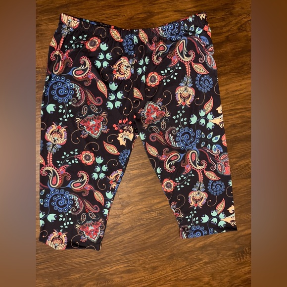 LBisse‎ NWT Women’s capris in size 2xl - Picture 1 of 6